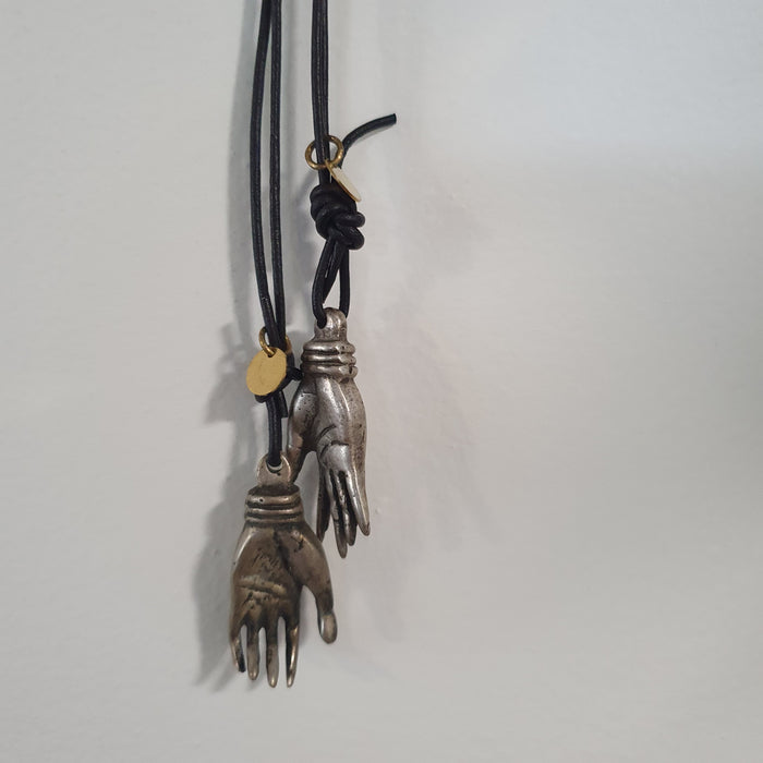 HELPING HAND NECKLACE